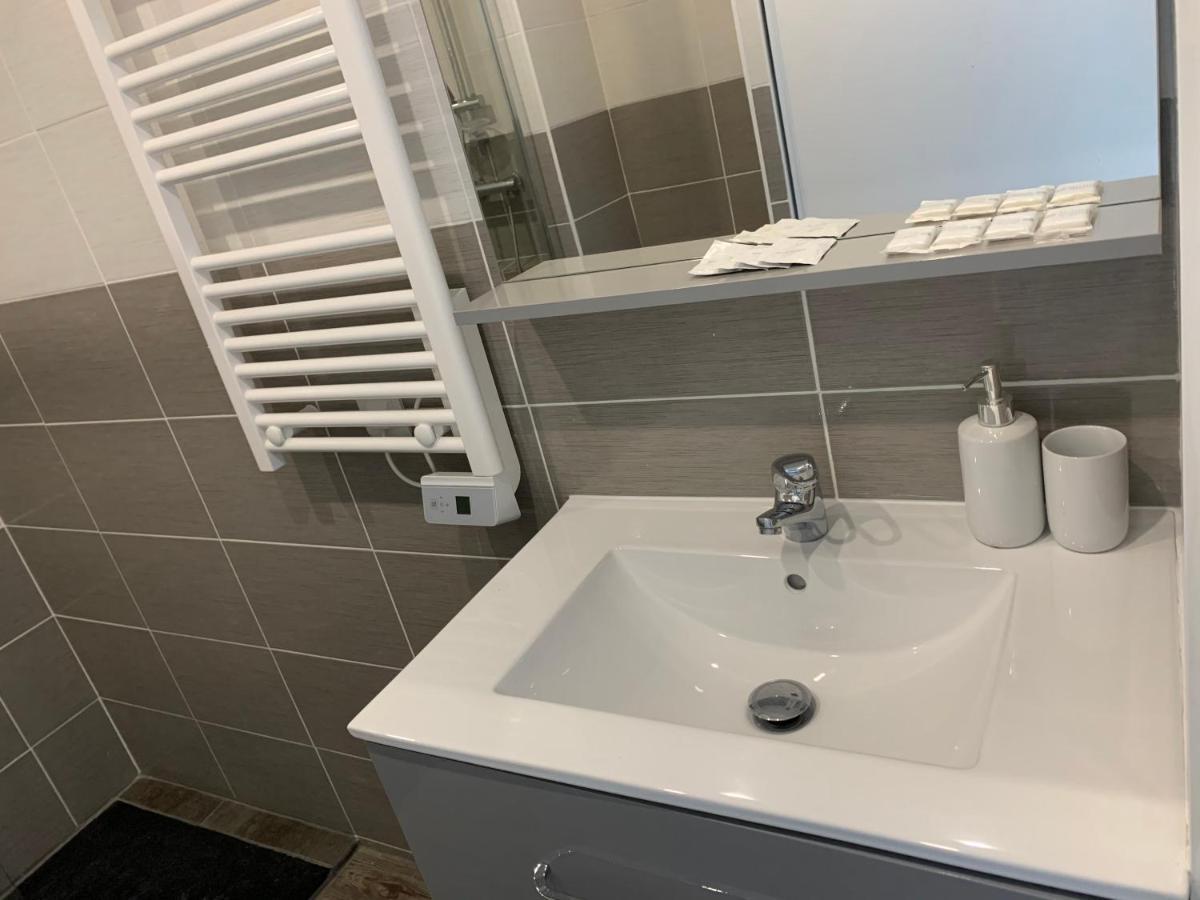 Apartament Sublime Studio Au Coeur Historique De Fréjus Zewnętrze zdjęcie